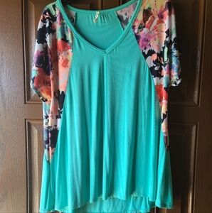 Beeson River Floral Sleeve Teal Top